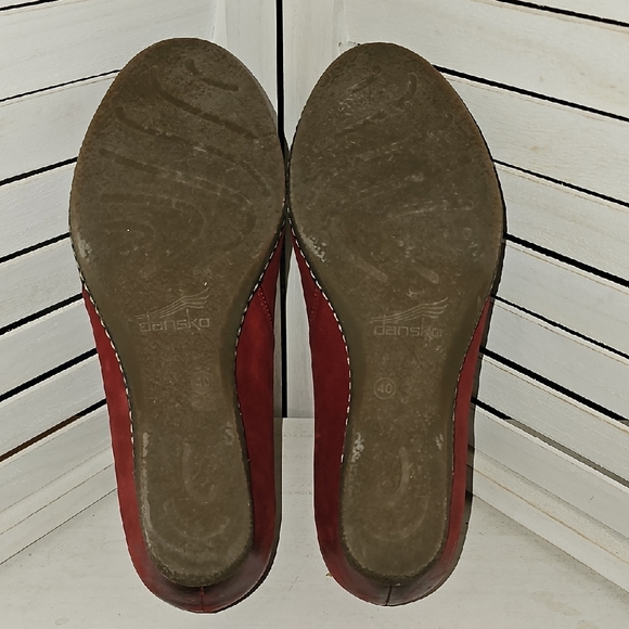 Women's Red Mary Jane Wedge Shoes - Picture 3 of 5